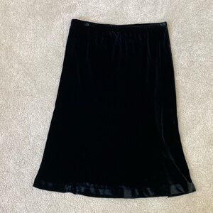 Hanna Andersson black silk blend velvet skirt 8